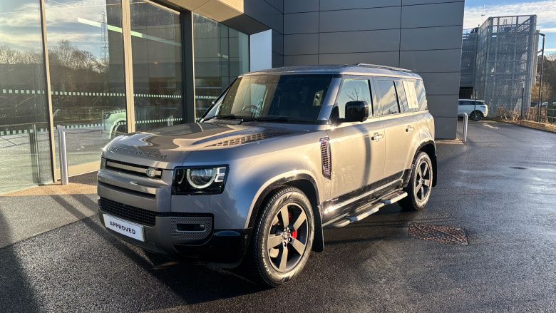 Land Rover Defender 3.0 D300 X-Dynamic HSE 110 5dr Auto Diesel Estate